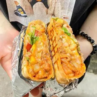 Hình ảnh tacos gà giòn size M 