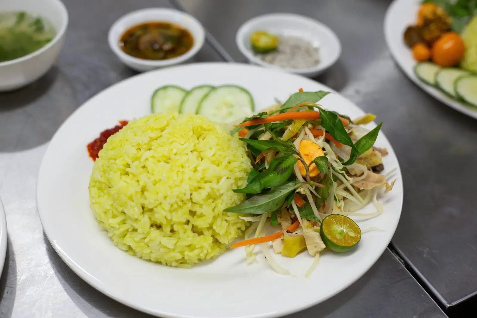 Hình ảnh Cơm gà Hội An truyền thống