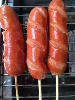 Hình ảnh Xúc xích 3 cái loại ngon 