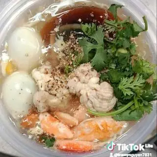 Hình ảnh compo 2 món gồm 1 súp đặc biệt óc thảo cua tôm mực+ 1súp bào ngư 