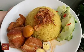 Hình ảnh Xôi Xéo Thịt Kho Trứng