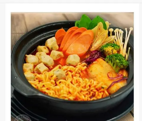 Hình ảnh Mỳ cay xúc xích