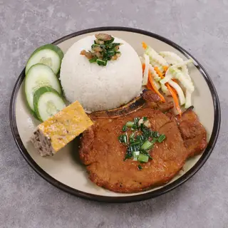 Hình ảnh Cơm tấm sườn chả