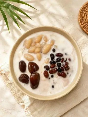 Hình ảnh Chè Thập Cẩm Đậu Sữa Dừa
