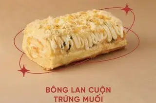 Hình ảnh bánh cuộn trứng muối 