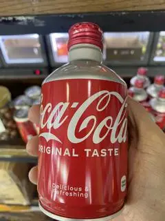 Hình ảnh Coca Nhật nắp nhôm 
