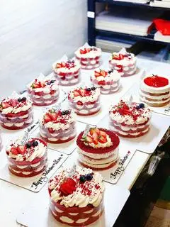 Hình ảnh red velvet ( ổ 10cm ) kem phô mai 