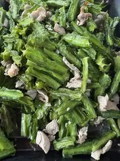 Hình ảnh Cơm đậu rồng xào thịt