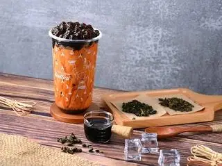 Hình ảnh Trà sữa Thái đỏ - trân châu đen vị trà thái