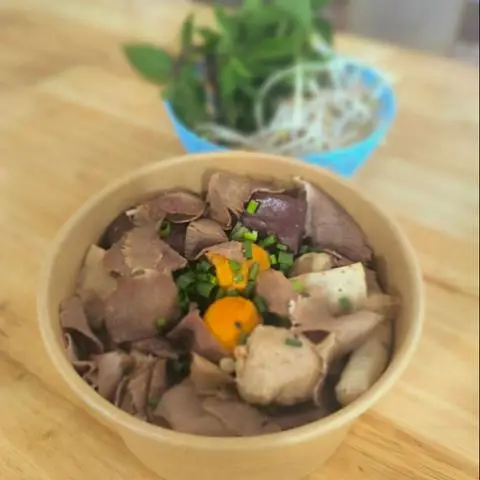 Hình ảnh Bún Bò Huế Đặc Biệt Không Móng