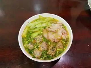 Hình ảnh Bún mọc dọc mùng thịp bắp