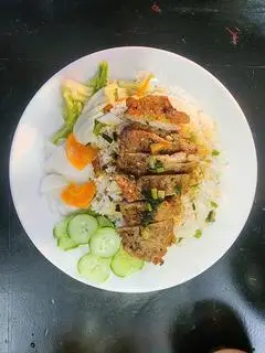 Hình ảnh Cơm tấm sườn nướng