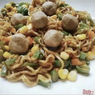Hình ảnh mì trộn bò viên