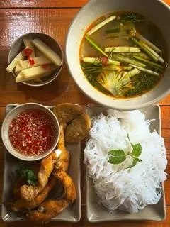 Hình ảnh Bún cá chấm