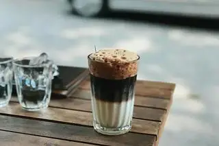 Hình ảnh BẠC SỈU ĐÁ