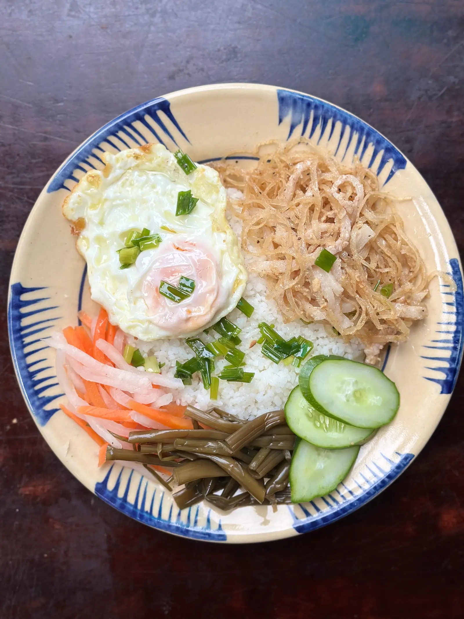 Hình ảnh cơm tấm bì trứng