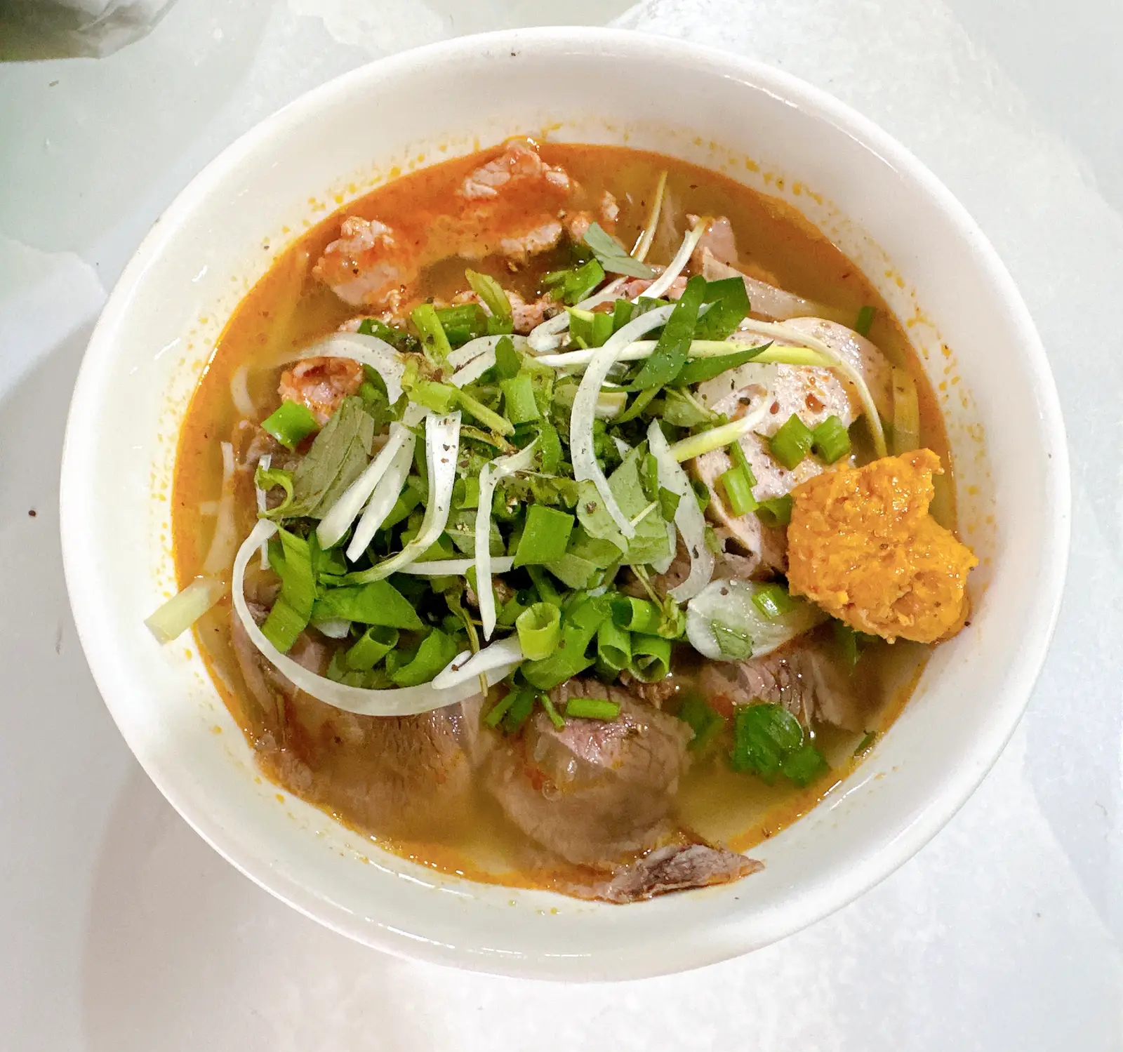 Hình ảnh Bún bò tái - nạm - chả