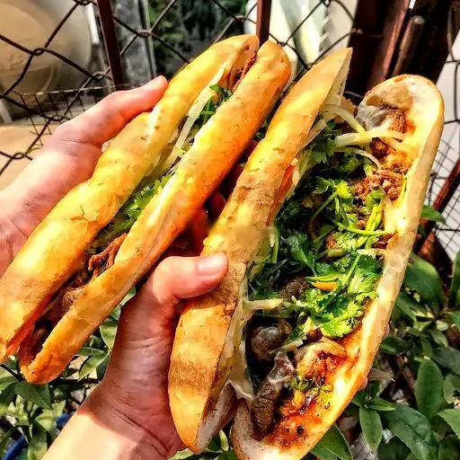 Hình ảnh Bánh Mì Thịt Xiên Nướng
