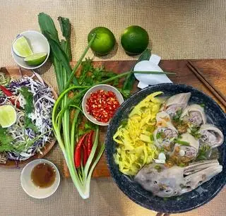 Hình ảnh Bún măng đầu cổ vịt 