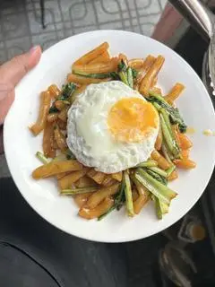 Hình ảnh Nui xào trứng