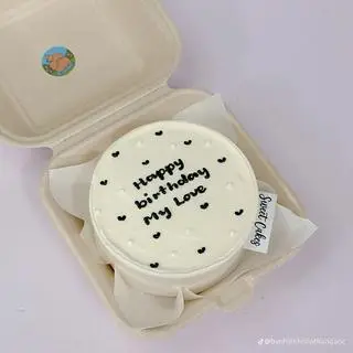 Hình ảnh Bánh bento trái tim nhỏ viết chữ theo yều cầu