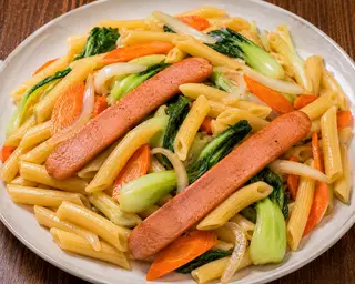 Hình ảnh Nui xào xúc xích