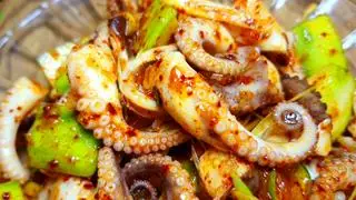 Hình ảnh Chân Gà mix bạch tuộc 