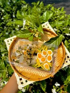 Hình ảnh Bánh dẻo cuốn mỡ hành