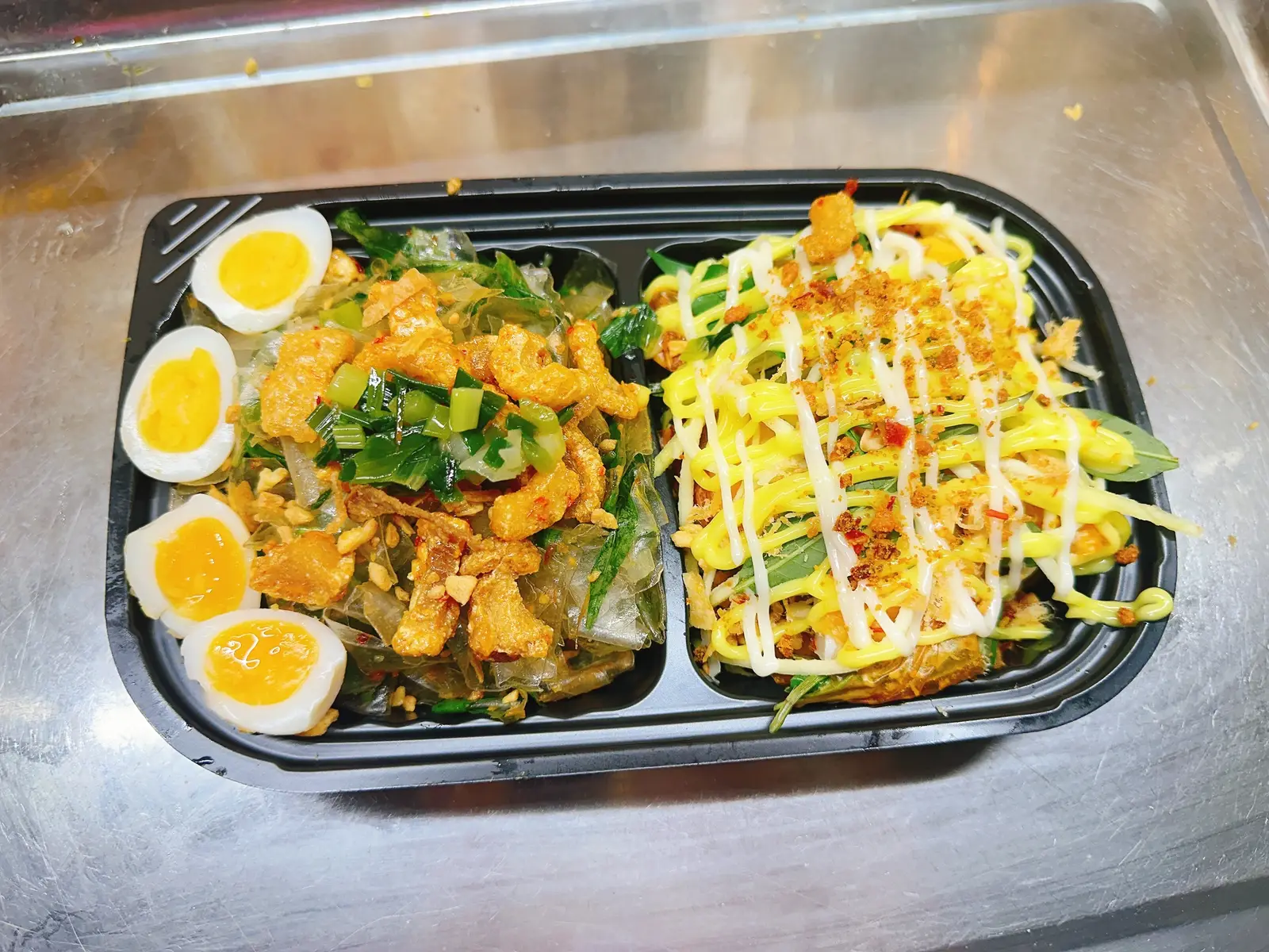 Hình ảnh Mix Trộn Mỡ Hành Tóp Mỡ + Cuốn Bơ 
