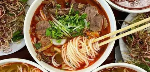 Hình ảnh Bún Bò Huế Bến Ngự