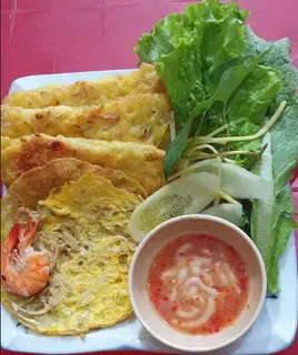 Hình ảnh Combo 4 bánh xèo tôm trứng