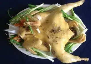 Hình ảnh Gà Hấp Hành (có cháo+gỏi+lòng)