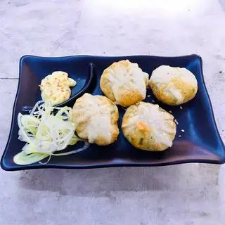 Hình ảnh Bánh tôm hẹ( 4 cục)