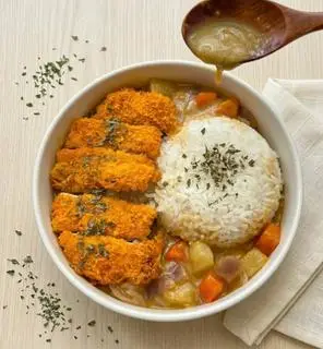 Hình ảnh Cơm thịt heo xù sốt curry (Cà ri Nhật)