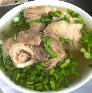 Hình ảnh hủ tiếu xương. xí quách ( ống heo )