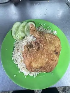 Hình ảnh Cơm gà xối mỡ
