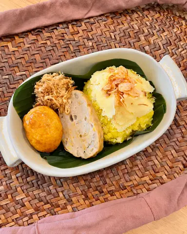 Hình ảnh Xôi Xéo Chả Mỡ, Trứng Kho, Chà Bông