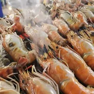 Hình ảnh 6 tôm càng xanh nướng mọi