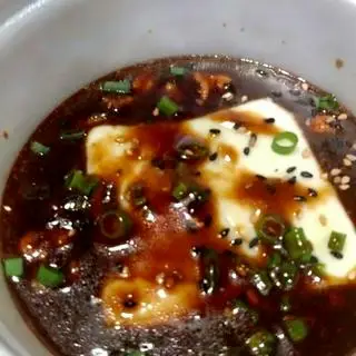 Hình ảnh Heo Tok Phomai Sốt Tương Đen Nhỏ