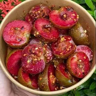 Hình ảnh Mận lắc xí muội
