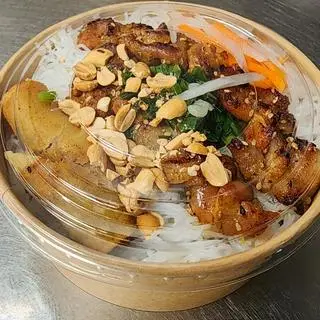 Hình ảnh bún thịt nướng chả giò 