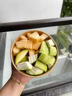 Hình ảnh Combo Ổi +Cốc+Dưa lưới