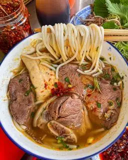 Hình ảnh Bún bò nạm