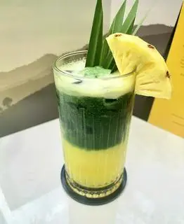 Hình ảnh Nước ép dứa tảo xoắn