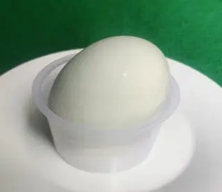 Hình ảnh Trứng vịt muối (1 trứng cắt sẵn làm đôi)
