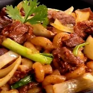 Hình ảnh Nui xào bò