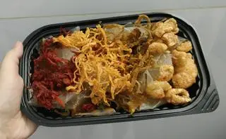 Hình ảnh Bánh tráng trộn full topping 
