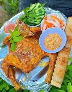 Hình ảnh COMBO TIẾT KIỆM 2 NGƯỜI .1/2 Gà + Cơm Lam
