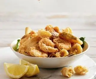 Hình ảnh Mực vòng chiên - Calamari fritti