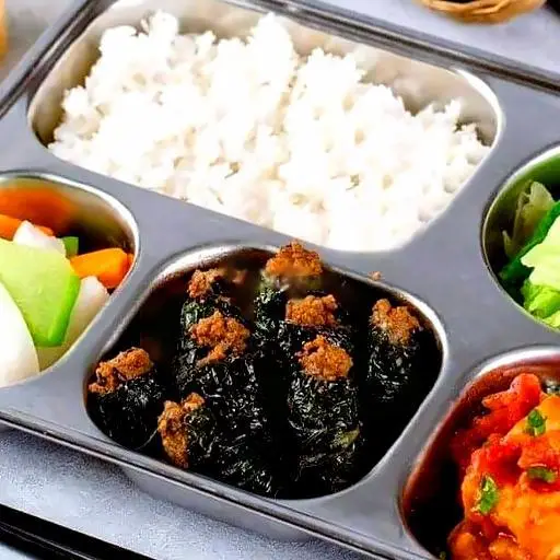 Hình ảnh Cơm chả lá lốt + gà rang gừng